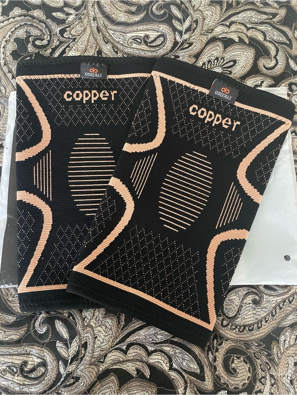Copper Compression Knee Sleeves for Men - Black & Tan